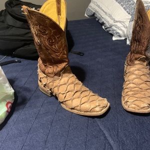 bass square toe boots